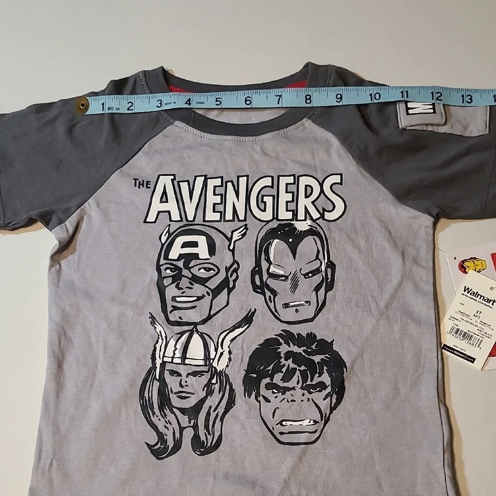 Marvel Avengers Boys Gray Tee EUC Size 3T